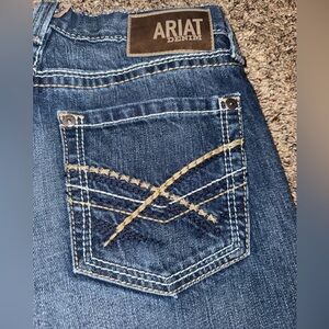 Ariat M5 28x4